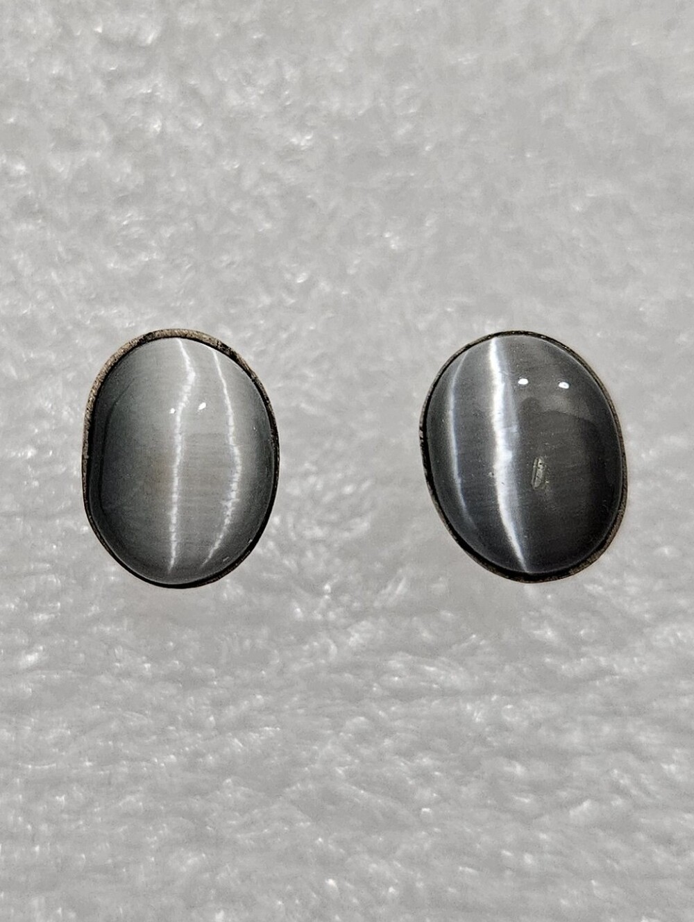 Sterling silver 925 CAT'S EYE Dark Gray Star Quartz Earrings Vintage new Grey